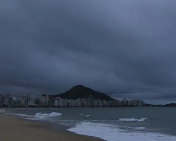 Imagem ilustrativa da imagem Chuva vai continuar? Veja a previsão do tempo para domingo e segunda-feira