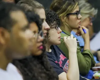 Imagem ilustrativa da imagem Governo convoca 1,8 mil candidatos para vagas remanescentes do primeiro CNU