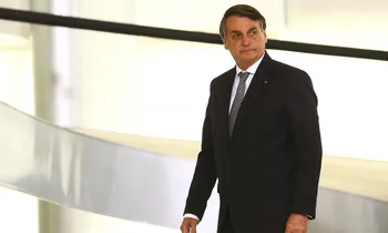 Imagem ilustrativa da imagem Bolsonaro tem boa evolução após cirurgia e deve ter alta na segunda, diz médico