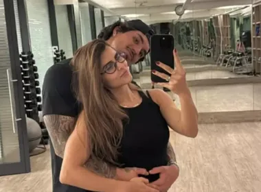 Imagem ilustrativa da imagem Gabriel Medina anuncia gravidez da namorada, Isabella Arantes