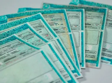 Imagem ilustrativa da imagem Mais devedores vão perder passaporte e CNH com decisão da Justiça