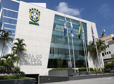 Imagem ilustrativa da imagem CBF confirma impedimento semiautomático no Brasileirão