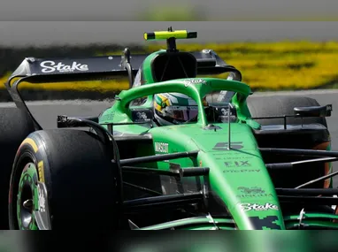 Lando Norris domina todo o fim de semana e vence em Interlagos
