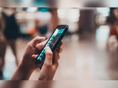 Imagem ilustrativa da imagem Pesquisa mostra avanço em salas de aula com proibição de celulares