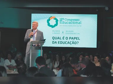 Ricardo Henriques destacou as habilidades do século, mas  frisou que as disciplinas tradicionais não perdem espaço no processo de  aprendizado