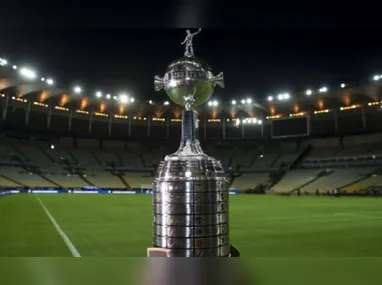 Luis Roberto antes de narrar Flamengo e Cruzeiro pelo Campeonato Brasileiro
