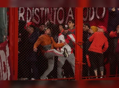 Imagem ilustrativa da imagem Independiente repudia eliminação e detona Conmebol