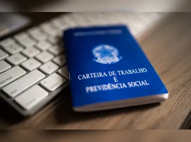Imagem ilustrativa da imagem 5,5 milhões de CLTs migram direto para regime de PJs, e governo suspeita de fraude