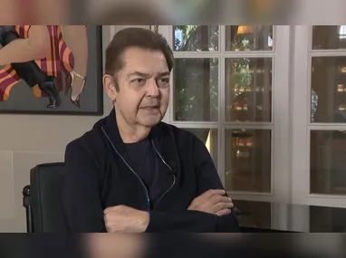 Faustão foi hospitalizado para realizar a retirada de uma sonda gástrica
