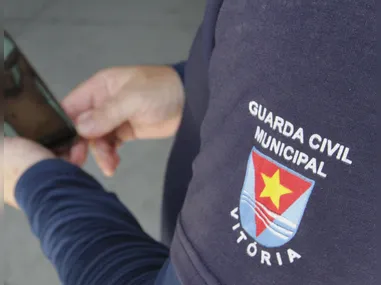 Imagem ilustrativa da imagem Homem é detido ao tentar agredir companheira na frente do filho em Vitória