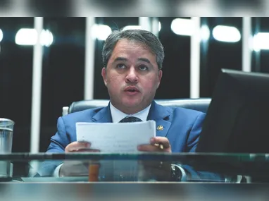 Mensagem enviada via WhatsApp com processo original em PDF: “1ª vez que vi o documento”, disse cliente