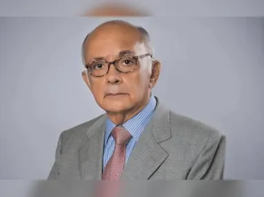 Filhote foi batizada de "Bombeirinha" após o resgate