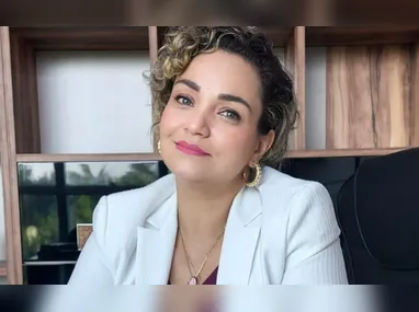 Sátina Pimenta é psicóloga clínica, advogada e professora universitária