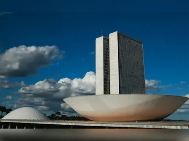 Imagem ilustrativa da imagem Redução da maioridade penal para 16 anos é aprovada em comissão e avança na Câmara