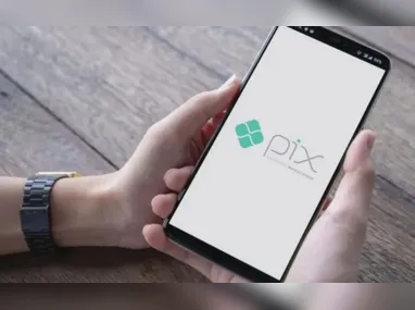 Imagem ilustrativa da imagem Caixa anuncia Pix parcelado no aplicativo com prazo de até 12 meses