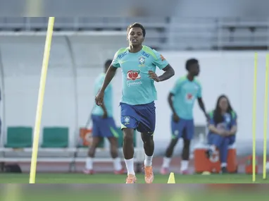 Rio e Niterói também haviam firmado compromisso de despoluir a baía de Guanabara, promessa que também foi feita para os Jogos Olímpicos de 2016, mas não foi cumprida