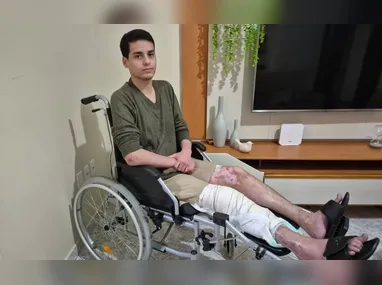 Imagem ilustrativa da imagem Vítima de acidente com moto: “Por causa da pressa perdi um ano e meio de minha vida