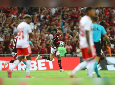 Fluminense supera Fortaleza com brilho de Serna e Fábio bate recorde de jogos