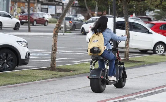 Imagem ilustrativa da imagem Novas regras para motos elétricas a partir de janeiro no ES