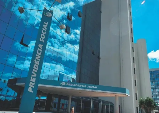 Imagem ilustrativa da imagem INSS libera informe de rendimentos do Imposto de Renda 2026