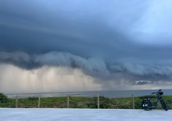 Imagem ilustrativa da imagem Inmet emite alertas de chuva forte para esta quinta-feira no ES