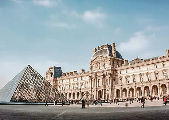 Imagem ilustrativa da imagem França prende mais 5 suspeitos pelo roubo das joias do Louvre