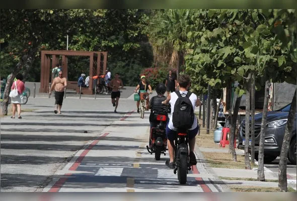 Bicicletas elétricas viraram febre entre jovens, adolescentes e até adultos: especialistas alertam para aumento no número de acidentes