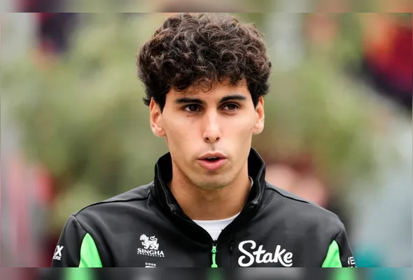 Imagem ilustrativa da imagem Bortoleto fala sobre acidente em Interlagos na sprint: 'Tive sorte de sair inteiro'