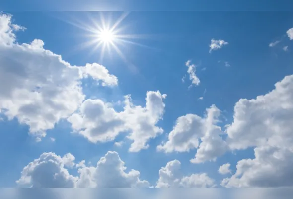 Em tempos de ondas de calor cada vez mais intensas, é necessário pensar em conforto térmico nos ambientes urbanos