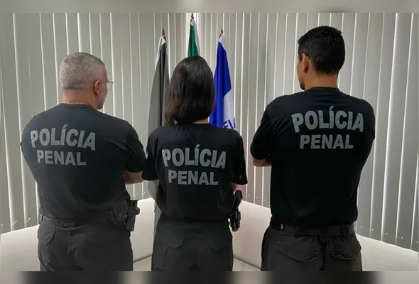 A jornada de trabalho é de 40 horas semanais