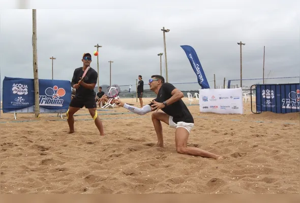 Imagem ilustrativa da imagem Tribuna Open de Beach Tennis: feras em ação nas areias de Camburi