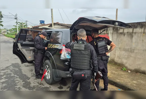 Imagem ilustrativa da imagem PF investiga facção que usava casas de terceiros para guardar drogas em Viana