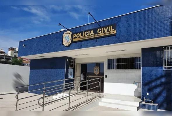 Imagem ilustrativa da imagem Padastro é preso por filmar enteada de 12 anos tomando banho em Cariacica