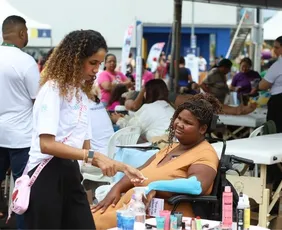 Imagem ilustrativa da imagem Ação pela Cidadania oferece mais de 100 serviços gratuitos para população da Serra