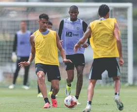 Imagem ilustrativa da imagem Atlético-MG vira a chave e cobra arbitragem na CBF