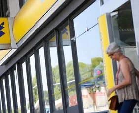 Imagem ilustrativa da imagem Agências bancárias abrem nesta sexta, na segunda e terça-feira