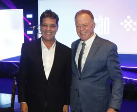 Imagem ilustrativa da imagem Casagrande anuncia Ricardo Ferraço como seu pré-candidato ao Governo do ES