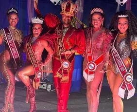 Imagem ilustrativa da imagem Concurso Família Real elege representantes do Carnaval de Vitória 2026 no sábado