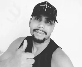 Imagem ilustrativa da imagem Homem é assassinado a tiros enquanto andava de bicicleta em Viana