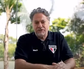 Imagem ilustrativa da imagem Polícia encontra R$ 20 mil em dinheiro na casa de ex-mulher de Julio Casares