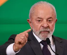 Imagem ilustrativa da imagem Lula diz que fim de sanção a Alexandre de Moraes é bom para o Brasil