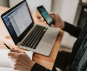 Imagem ilustrativa da imagem Portal de empregos e estágios oferece 1.400 oportunidades no ES