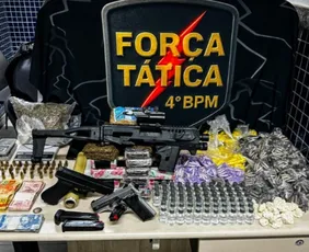 Imagem ilustrativa da imagem Suspeito de traficar drogas é preso em carro de aplicativo em Vila Velha