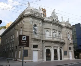 Imagem ilustrativa da imagem Theatro Carlos Gomes liberado para visitas. Saiba como conhecer