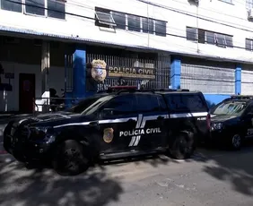 Imagem ilustrativa da imagem Motorista de aplicativo é preso por porte ilegal de arma após ameaça no trânsito