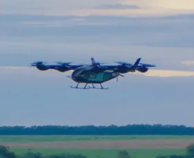 Imagem ilustrativa da imagem eVtols: Veículo voador deve chegar em 2027 às cidades brasileiras