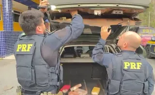 Imagem ilustrativa da imagem Polícia apreende 17 quilos de drogas durante fiscalização na BR-262 no ES