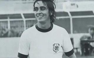 Imagem ilustrativa da imagem Quem foi Adalberto Lopes, ídolo do Rio Branco que morreu aos 71 anos