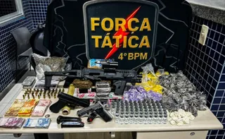 Imagem ilustrativa da imagem Suspeito de traficar drogas é preso em carro de aplicativo em Vila Velha