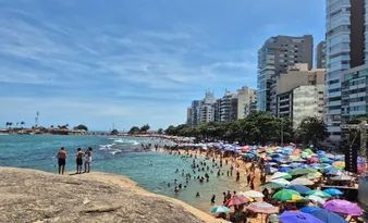 Imagem ilustrativa da imagem Excursões trazem 135 mil turistas ao Espírito Santo
